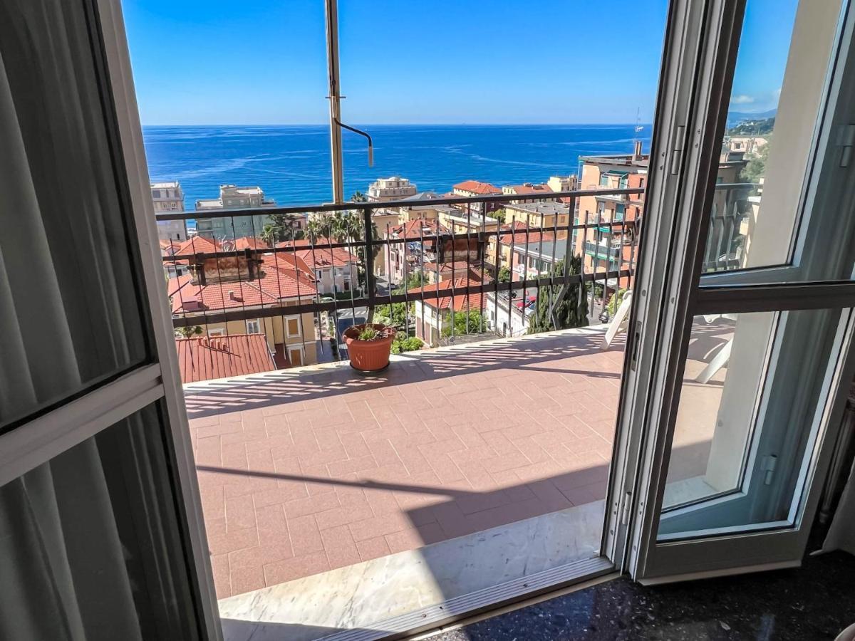 Grande Appartamento Vista Mare ヴァラッツェ エクステリア 写真
