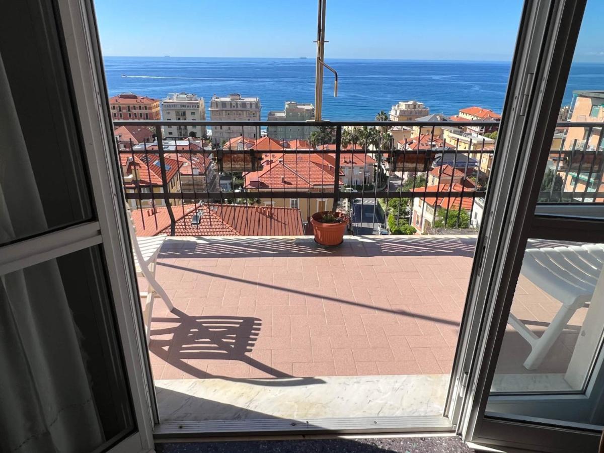 Grande Appartamento Vista Mare ヴァラッツェ エクステリア 写真